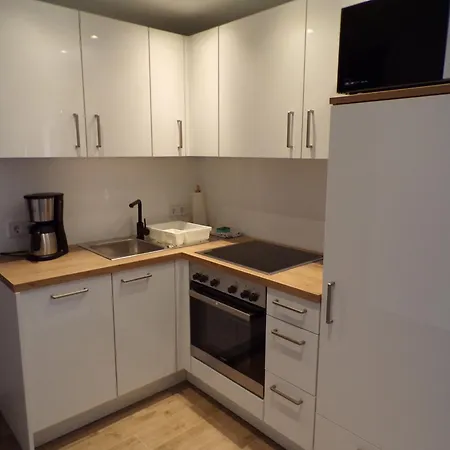 Apartamento Residenz Meeresbrandung 7 Mit Souterrainterrasse Zum Sueden,tv, Einbaukueche, Geschirrspueler, Schwimmbad, Sauna ,pkw-stellplatz, Wlan ! Cuxhaven