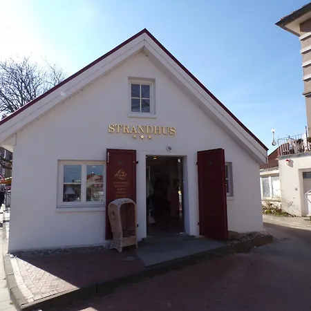 Daire Residenz Meeresbrandung 7 Mit Souterrainterrasse Zum Sueden,tv, Einbaukueche, Geschirrspueler, Schwimmbad, Sauna ,pkw-stellplatz, Wlan ! *
